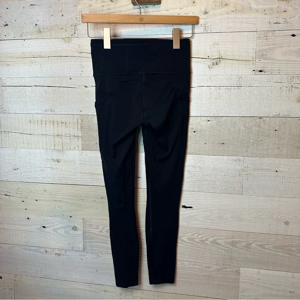 Lululemon Fast and Free 7/8 Tight 25” Black Size 4_10